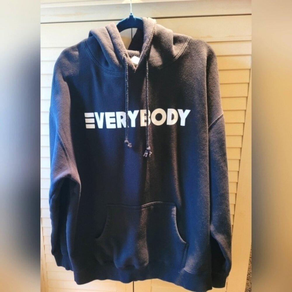LIMITED EDITION LOGIC‎ 'EVERYBODY' TOUR HOODIE